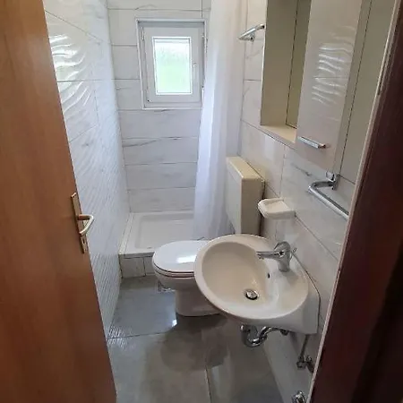 アパート 21 Ljubač